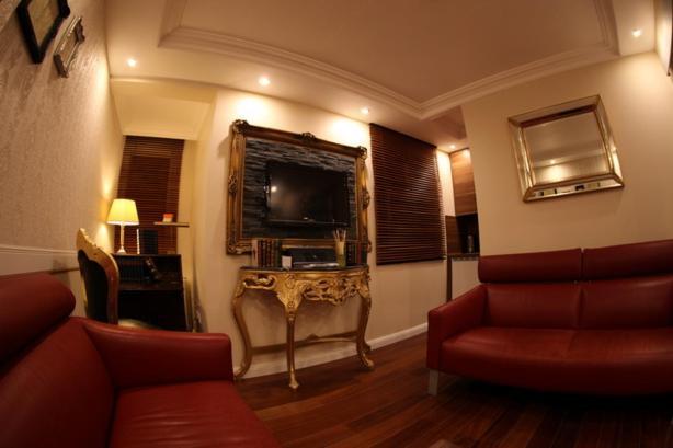 Golden Apartments إسن المظهر الخارجي الصورة