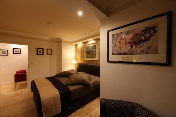 Golden Apartments إسن المظهر الخارجي الصورة