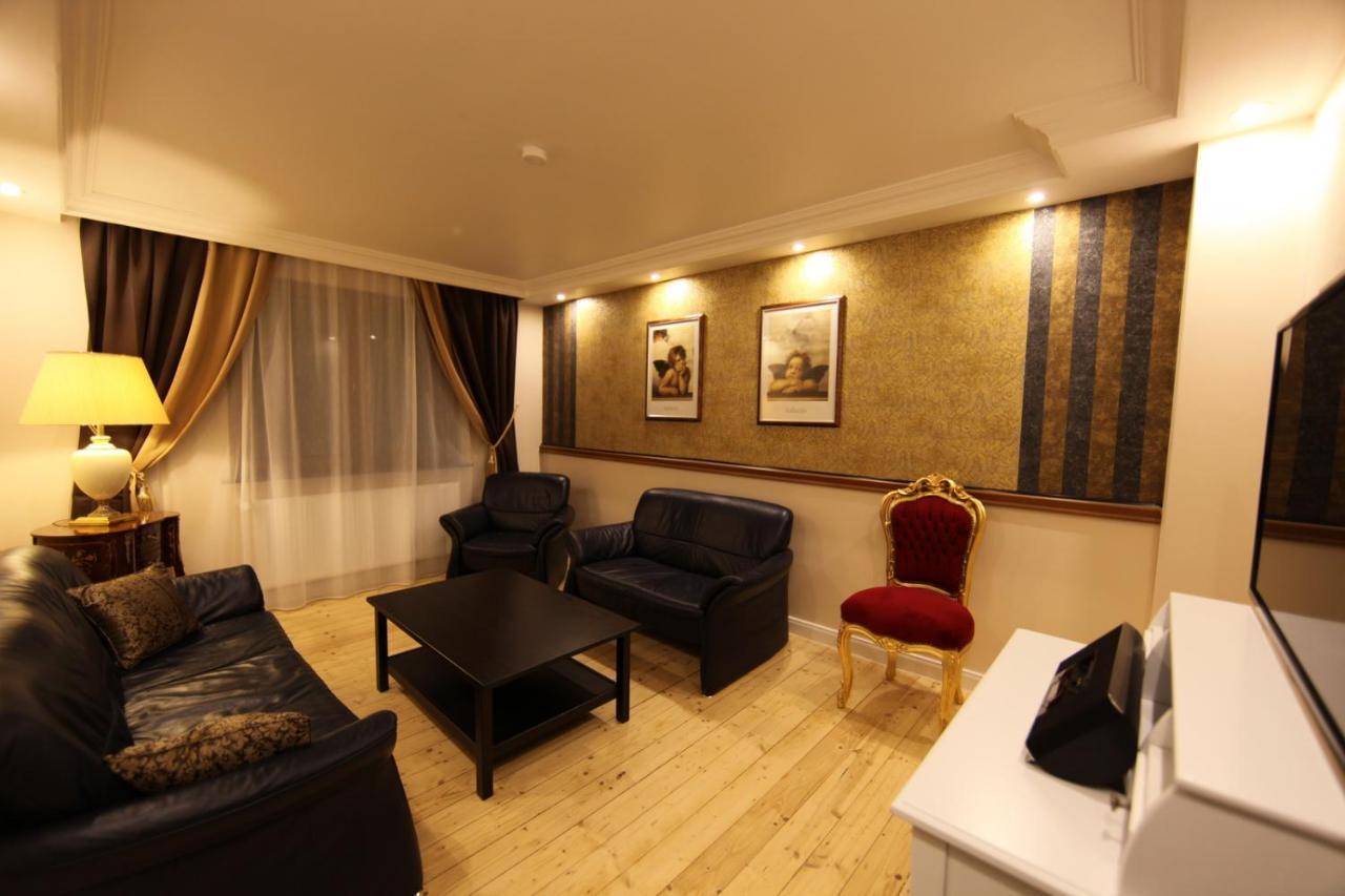 Golden Apartments إسن المظهر الخارجي الصورة