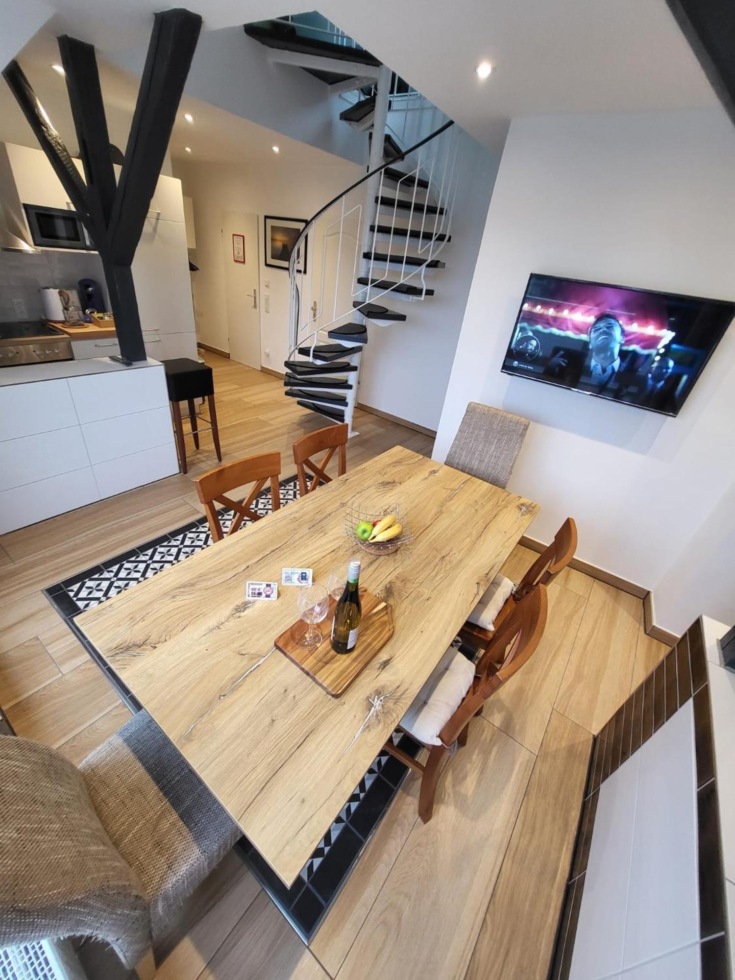 Golden Apartments إسن المظهر الخارجي الصورة